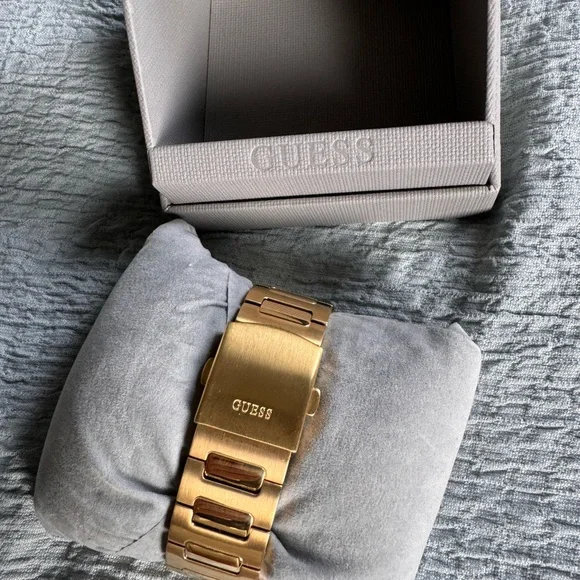 Watch Guess - Picture 6 of 7